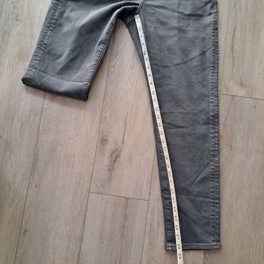 American Eagle Jeans Mens 30x30 Stone Gray Athletic Fit Easyflex Tapered Stretch